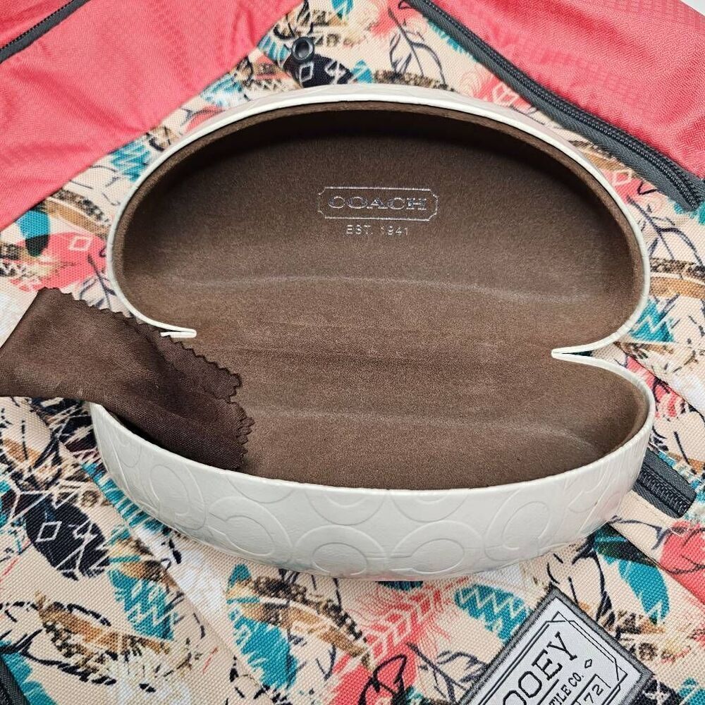 Coach Original White Logo Hard Sunglass Case Holder Sunglasses Microfiber Cloth